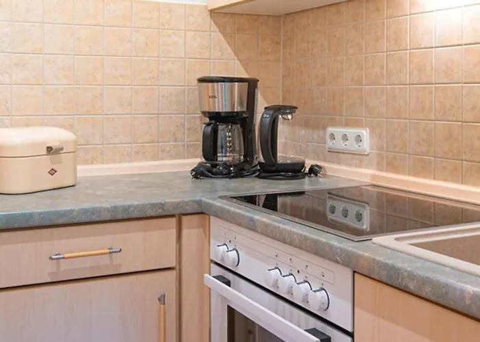 Weingut-destillerie Herbert Zisch 公寓 Minheim