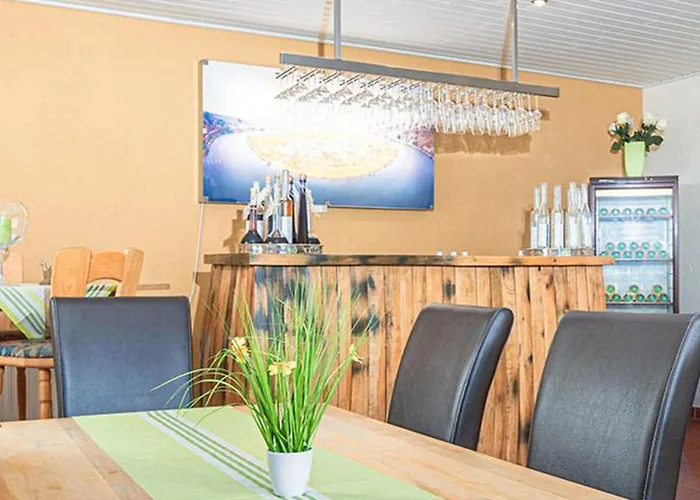 Weingut-destillerie Herbert Zisch * Minheim